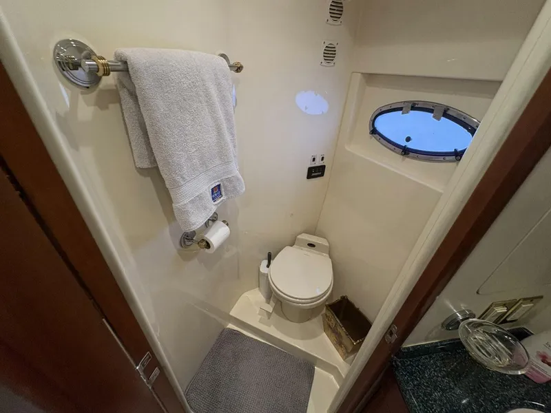 Slide: The Image of Carver 530 Voyager Pilothouse 1999 - 5890884