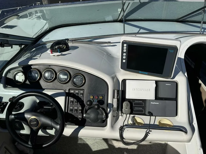 Slide: The Image of Carver 530 Voyager Pilothouse 1999 - 5890894