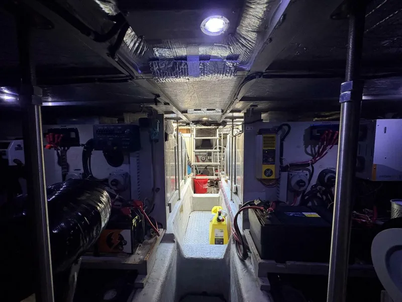 Slide: The Image of Carver 530 Voyager Pilothouse 1999 - 5890905