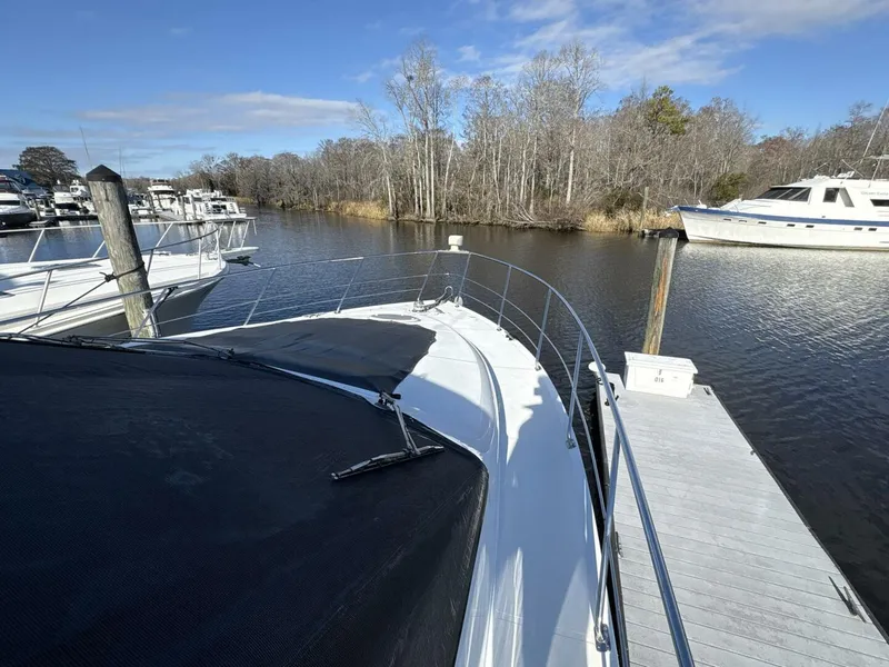 Slide: The Image of Carver Yachts 530 Voyager Pilothouse 1999 - 5890858