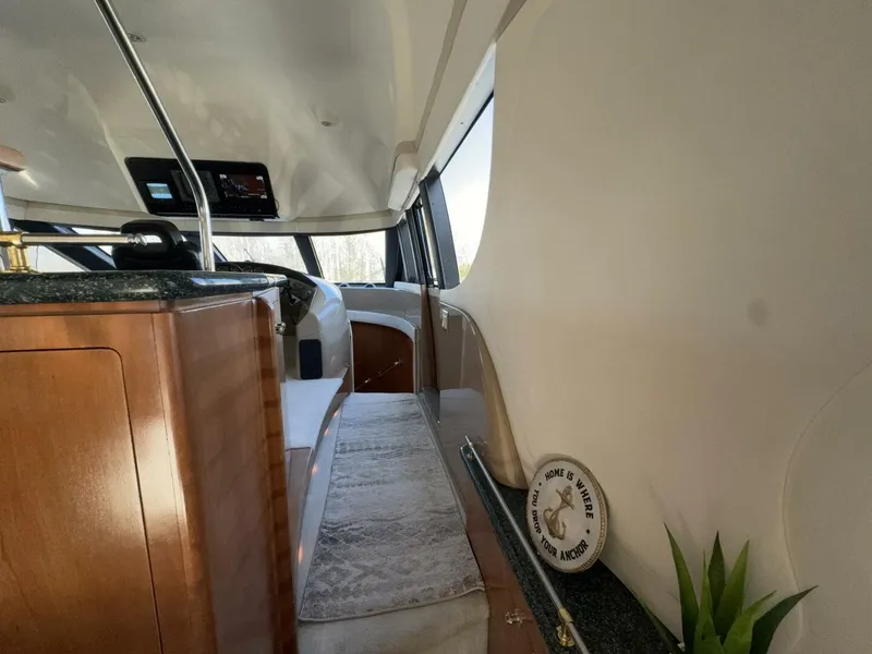 Slide: The Image of Carver Yachts 530 Voyager Pilothouse 1999 - 5890872