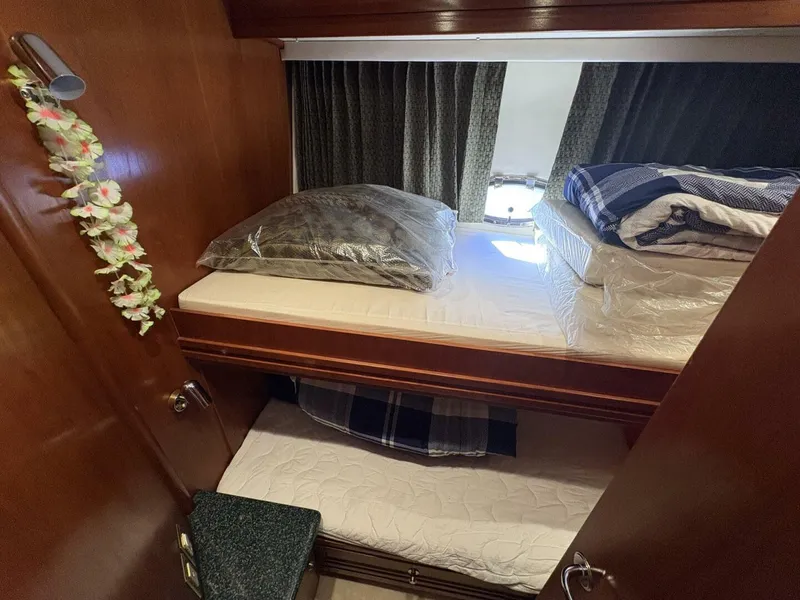 Slide: The Image of Carver Yachts 530 Voyager Pilothouse 1999 - 5890887