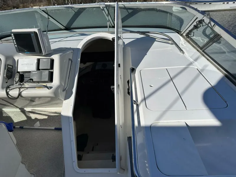 Slide: The Image of Carver Yachts 530 Voyager Pilothouse 1999 - 5890893