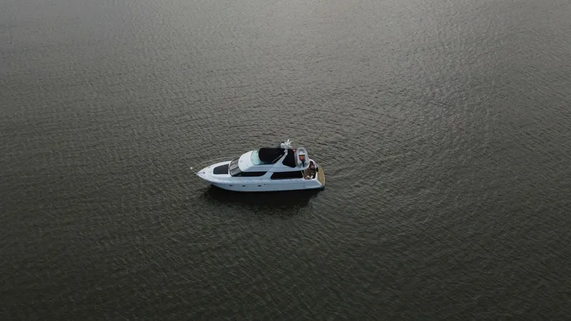 Slide: The Image of Carver Yachts 530 Voyager Pilothouse 1999 - 5890907