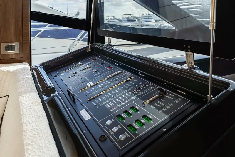 Slide: The Image of Absolute 58 Fly 2019 - 5890466