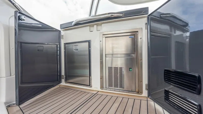 Slide: The Image of Absolute 58 Fly 2019 - 5971801