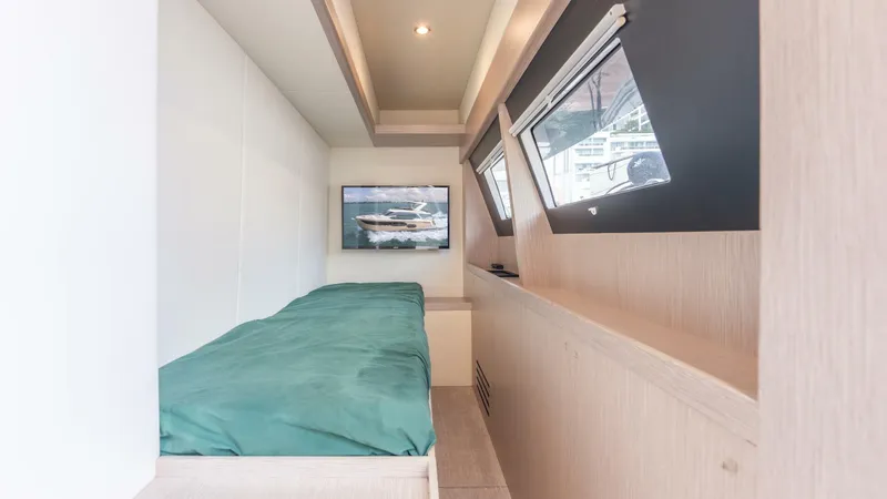 Slide: The Image of Absolute 58 Fly 2019 - 5971803