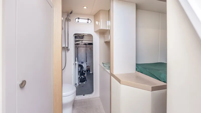 Slide: The Image of Absolute 58 Fly 2019 - 5971804