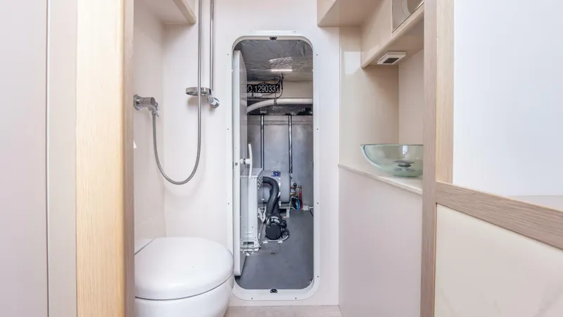 Slide: The Image of Absolute 58 Fly 2019 - 5971805