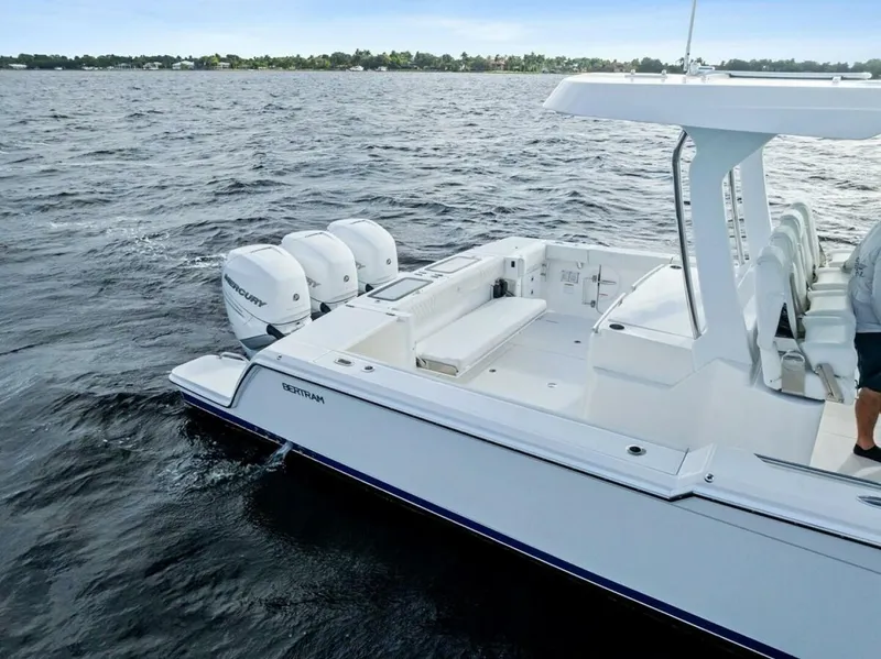 Slide: The Image of Bertram 39 2022 - 5890561