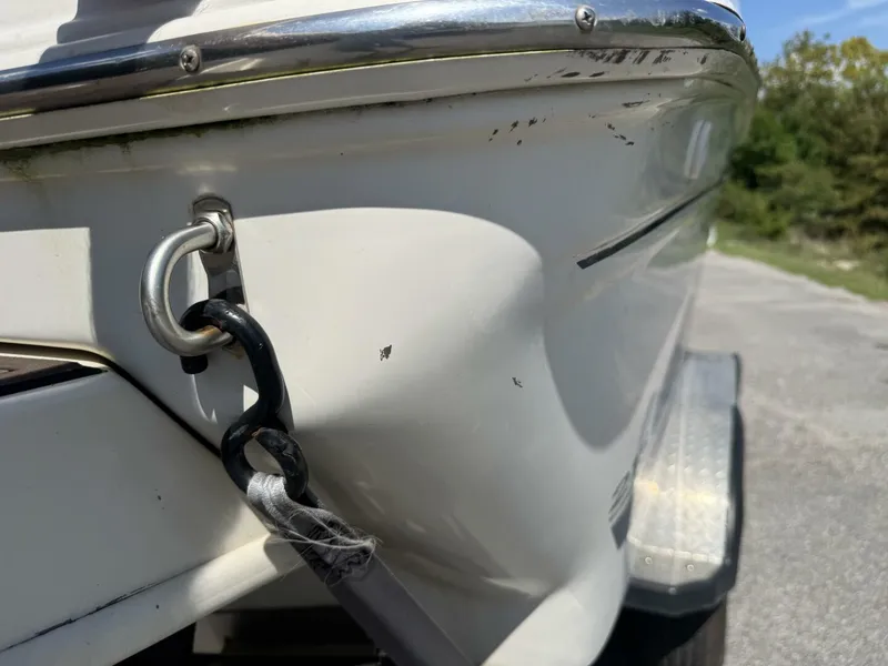 Slide: The Image of Sea Ray 215 Express Cruiser 1999 - 5985763