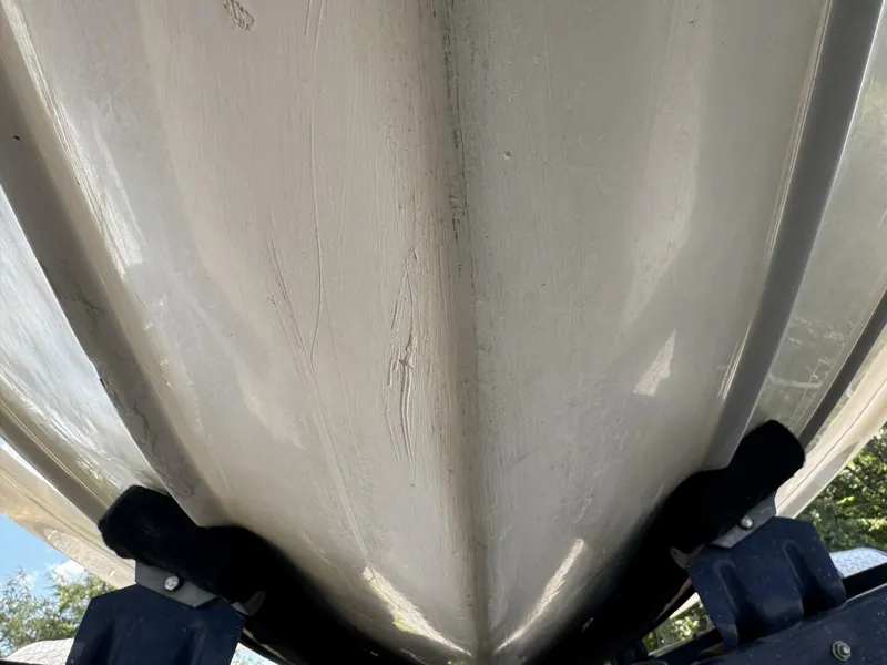 Slide: The Image of Sea Ray 215 Express Cruiser 1999 - 5985792