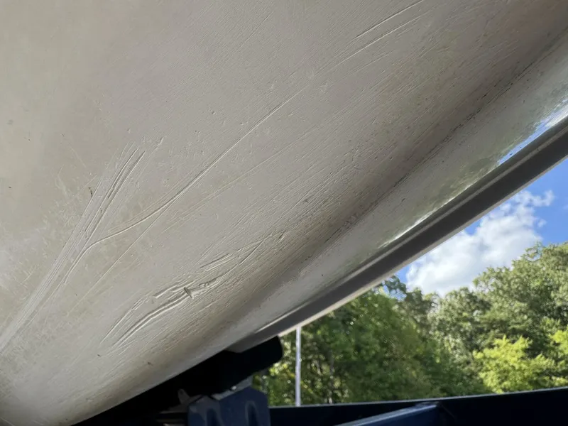 Slide: The Image of Sea Ray 215 Express Cruiser 1999 - 5985798