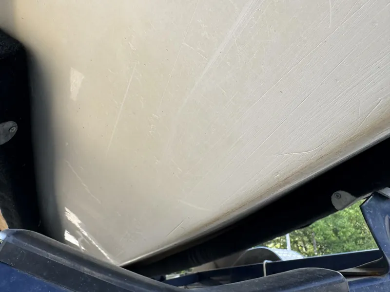 Slide: The Image of Sea Ray 215 Express Cruiser 1999 - 5985801