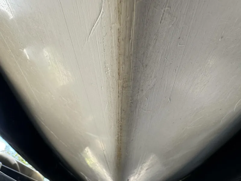 Slide: The Image of Sea Ray 215 Express Cruiser 1999 - 5985805