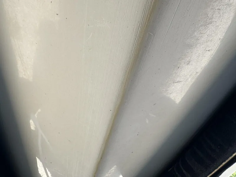 Slide: The Image of Sea Ray 215 Express Cruiser 1999 - 5985806