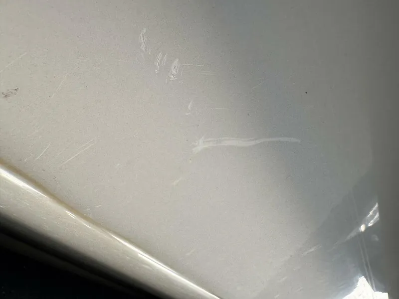 Slide: The Image of Sea Ray 215 Express Cruiser 1999 - 5985813