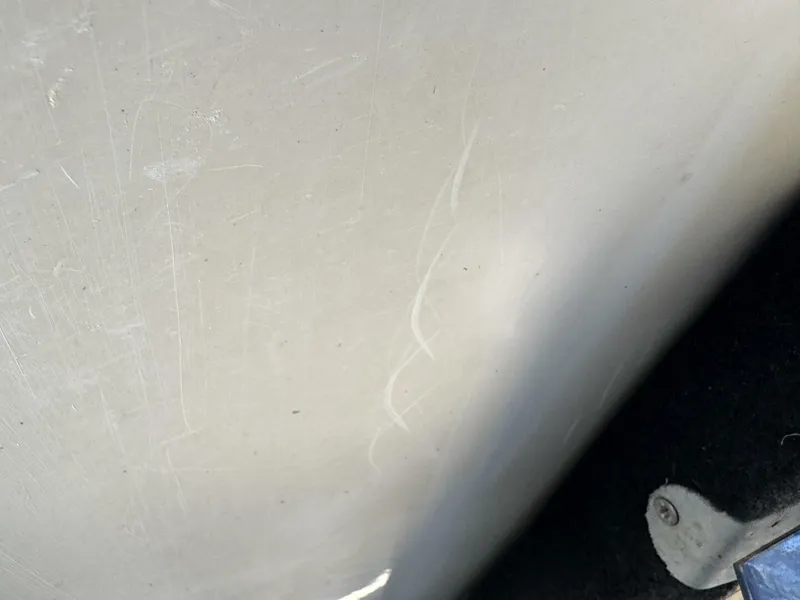 Slide: The Image of Sea Ray 215 Express Cruiser 1999 - 5985818