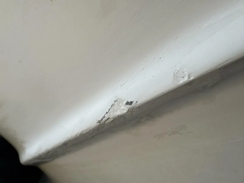 Slide: The Image of Sea Ray 215 Express Cruiser 1999 - 5985827