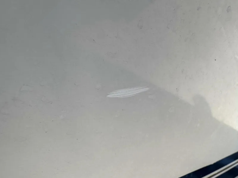 Slide: The Image of Sea Ray 215 Express Cruiser 1999 - 5985845