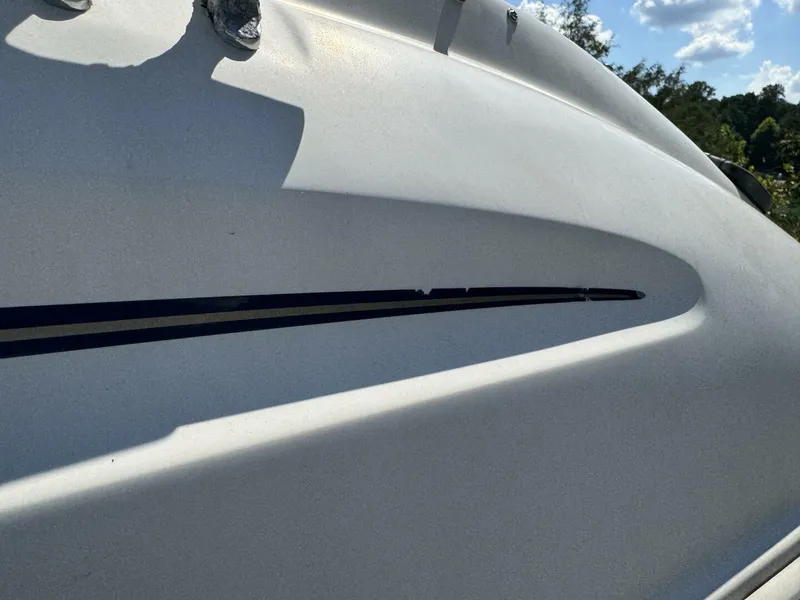 Slide: The Image of Sea Ray 215 Express Cruiser 1999 - 5985884