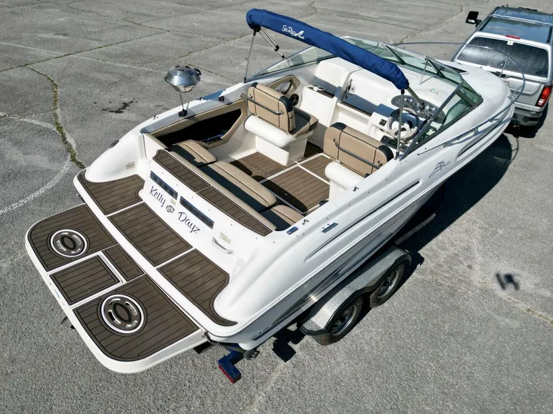 Slide: The Image of Sea Ray 215 Express Cruiser 1999 - 5985661