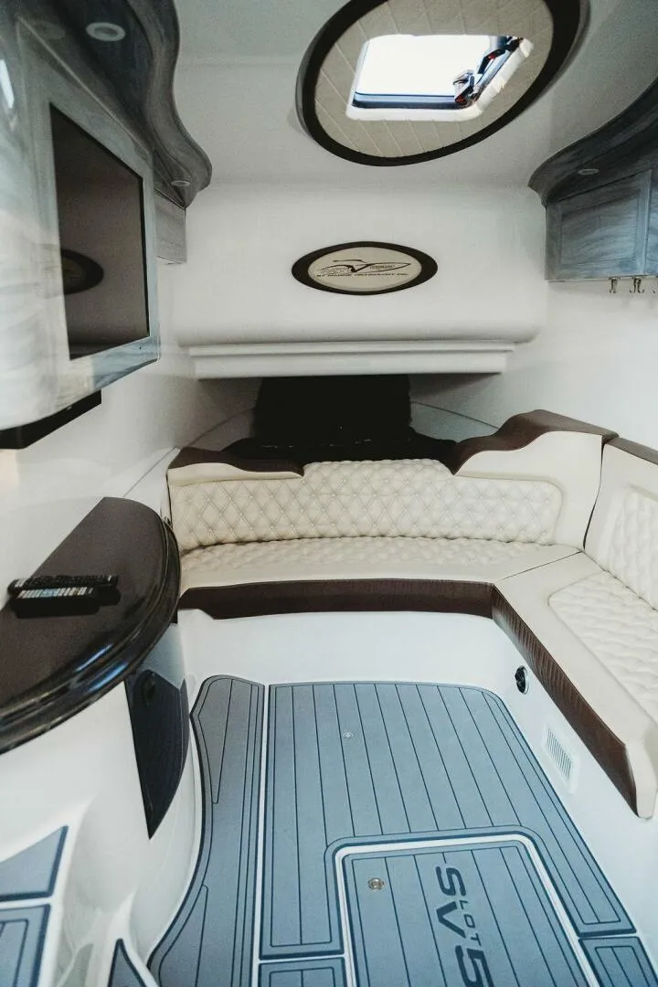 Slide: The Image of MTI V57 2018 - 5890915