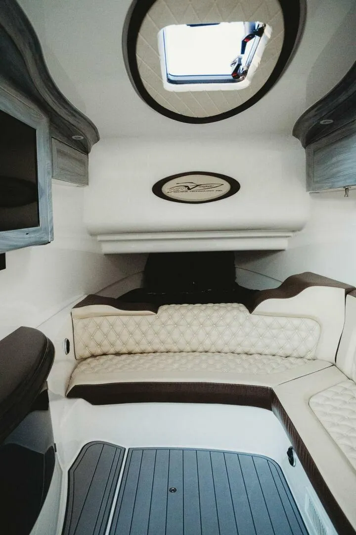 Slide: The Image of MTI V57 2018 - 5890918