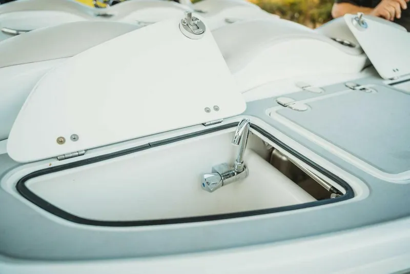 Slide: The Image of MTI V57 2018 - 5890951