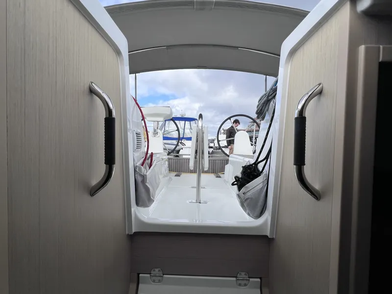 Slide: The Image of Beneteau 30.1 2024 - 6067909