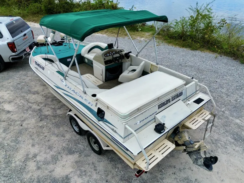 Slide: The Image of Sun Tracker Party Deck 21 2002 - 5987833