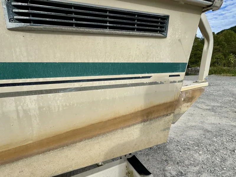 Slide: The Image of Sun Tracker Party Deck 21 2002 - 5987914