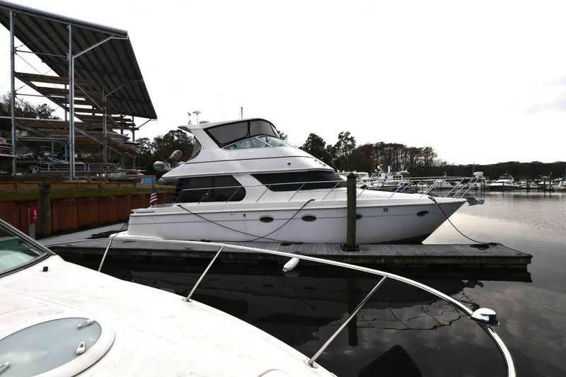 Slide: The Image of Carver Yachts 46 Voyager 2006 - 5891501
