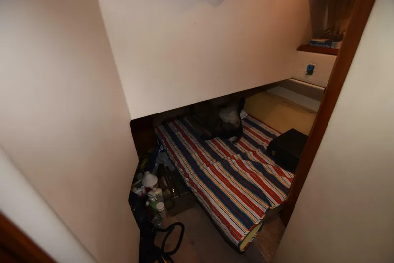 Slide: The Image of Carver Yachts 46 Voyager 2006 - 5891535