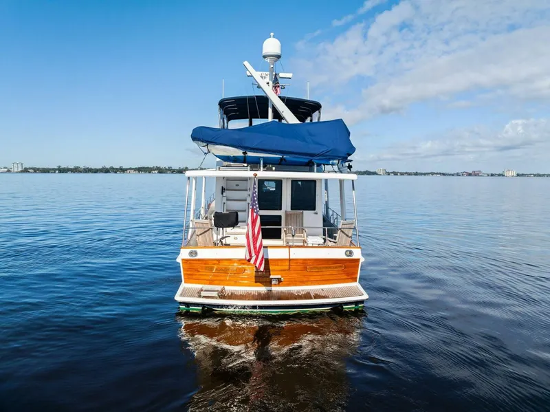 Slide: The Image of Grand Banks Europa 46 2006 - 5891754