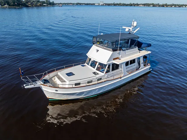 Slide: The Image of Grand Banks Europa 46 2006 - 64