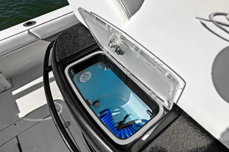 Slide: The Image of Shearwater 270 SS Open Carolina 2021 - 5892048