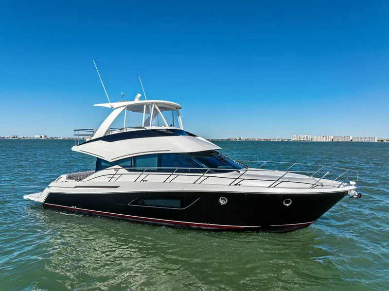 The Image of 2016 Tiara Yachts 50 Flybridge - Profile - 5910614