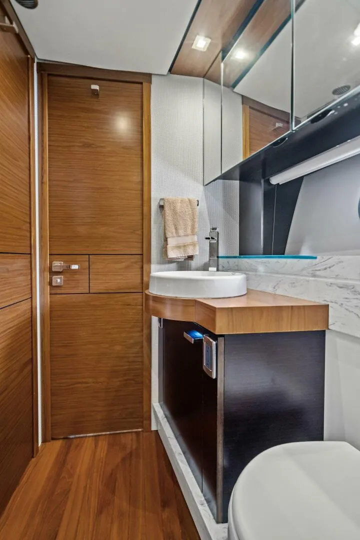 Slide: The Image of 2016 Tiara Yachts 50 Flybridge - Head - 5910674