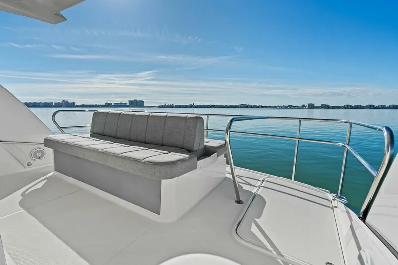 Slide: The Image of 2016 Tiara Yachts 50 Flybridge - 5910829