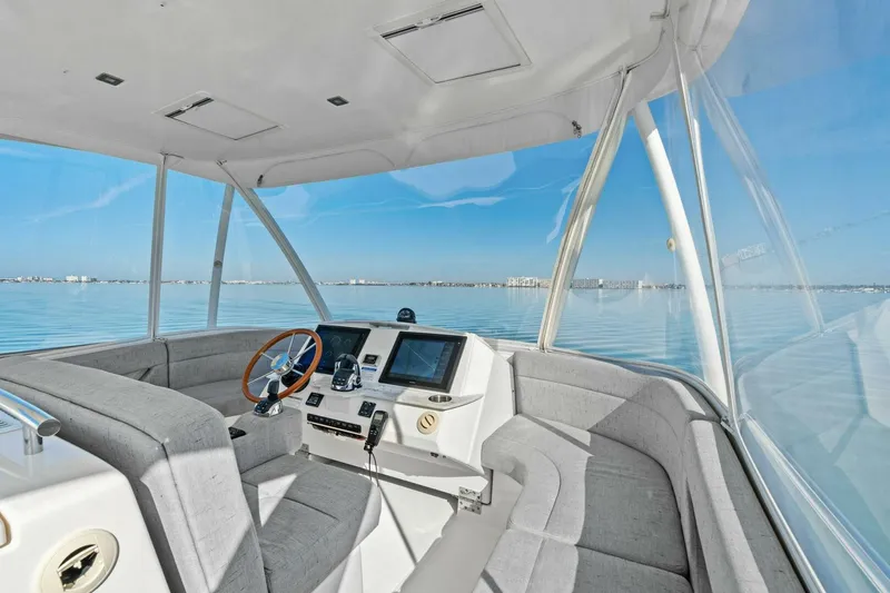 Slide: The Image of 2016 Tiara Yachts 50 Flybridge - 5910821