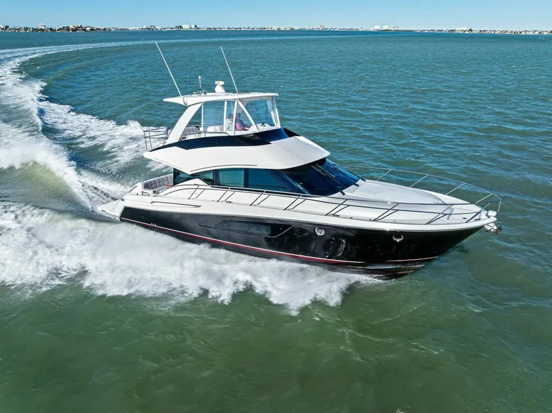 Slide: The Image of 2016 Tiara Yachts 50 Flybridge - Profile - 5910644