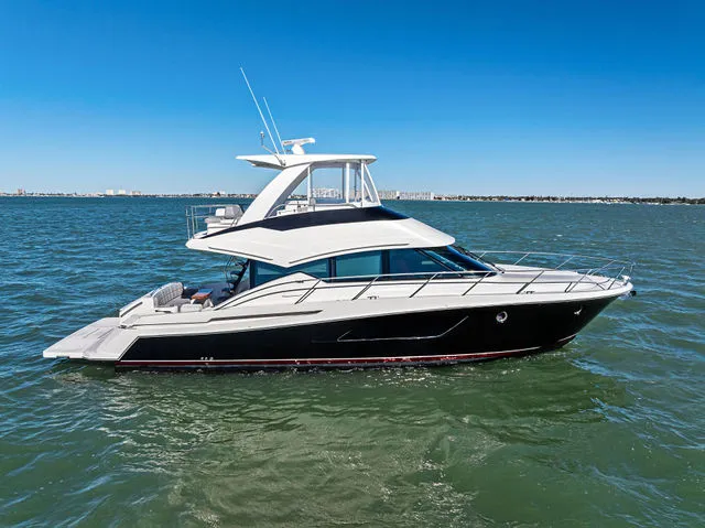 Slide: The Image of Tiara 50 Flybridge 2016 - 94
