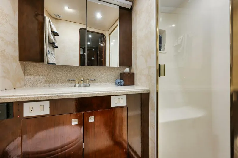 Slide: The Image of Ocean 73 UNCONQUERED - Guest Head 2005 Ocean 73 Super Sport UNCONQUERED - 5892493