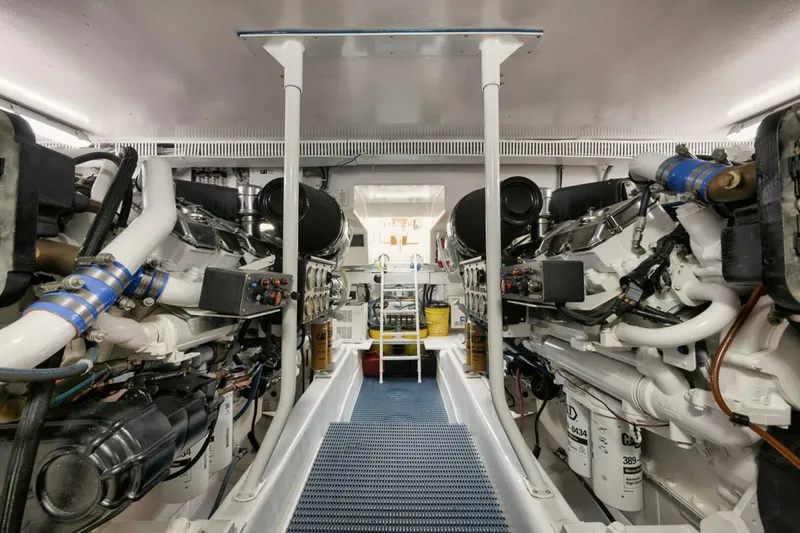 Slide: The Image of Ocean 73 UNCONQUERED - Engine Room 2005 Ocean 73 Super Sport UNCONQUERED - 5892503