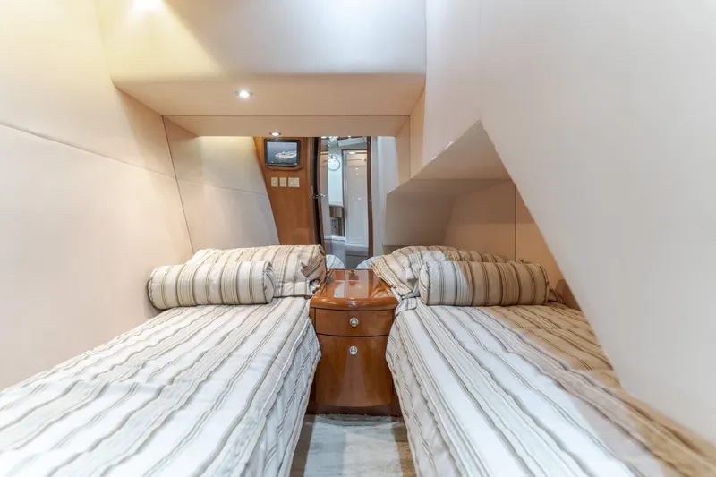 Slide: The Image of 2003 Hatteras 54 Convertible - BRAINWAVE - 6017832