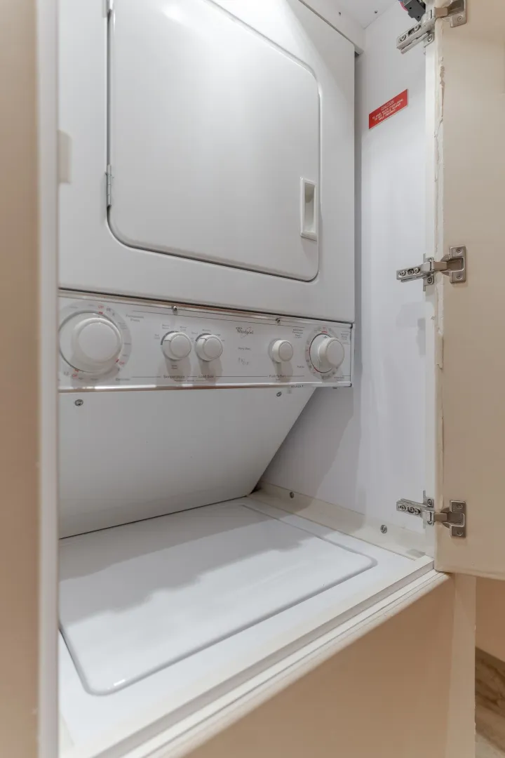 Slide: The Image of 2003 Hatteras 54 Convertible - BRAINWAVE - 6017838