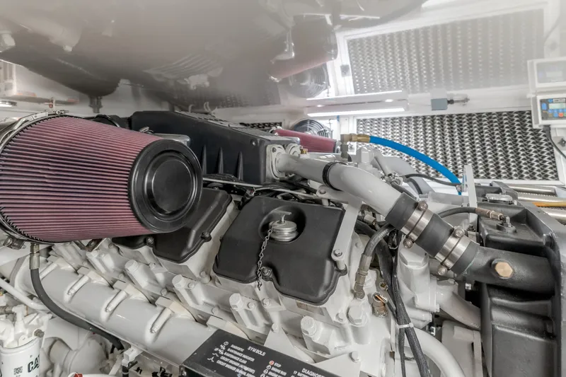 Slide: The Image of 2003 Hatteras 54 Convertible - BRAINWAVE - 6017967