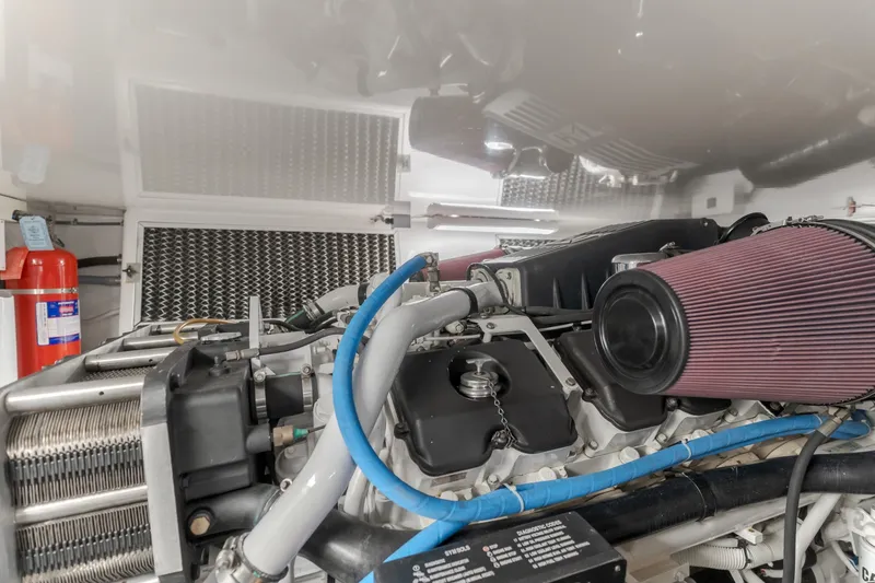 Slide: The Image of 2003 Hatteras 54 Convertible - BRAINWAVE - 6017972