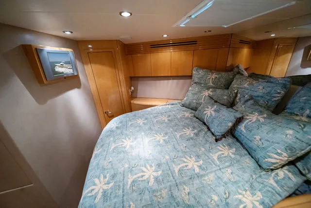 Slide: The Image of Hatteras 54 Convertible 2003 - 49